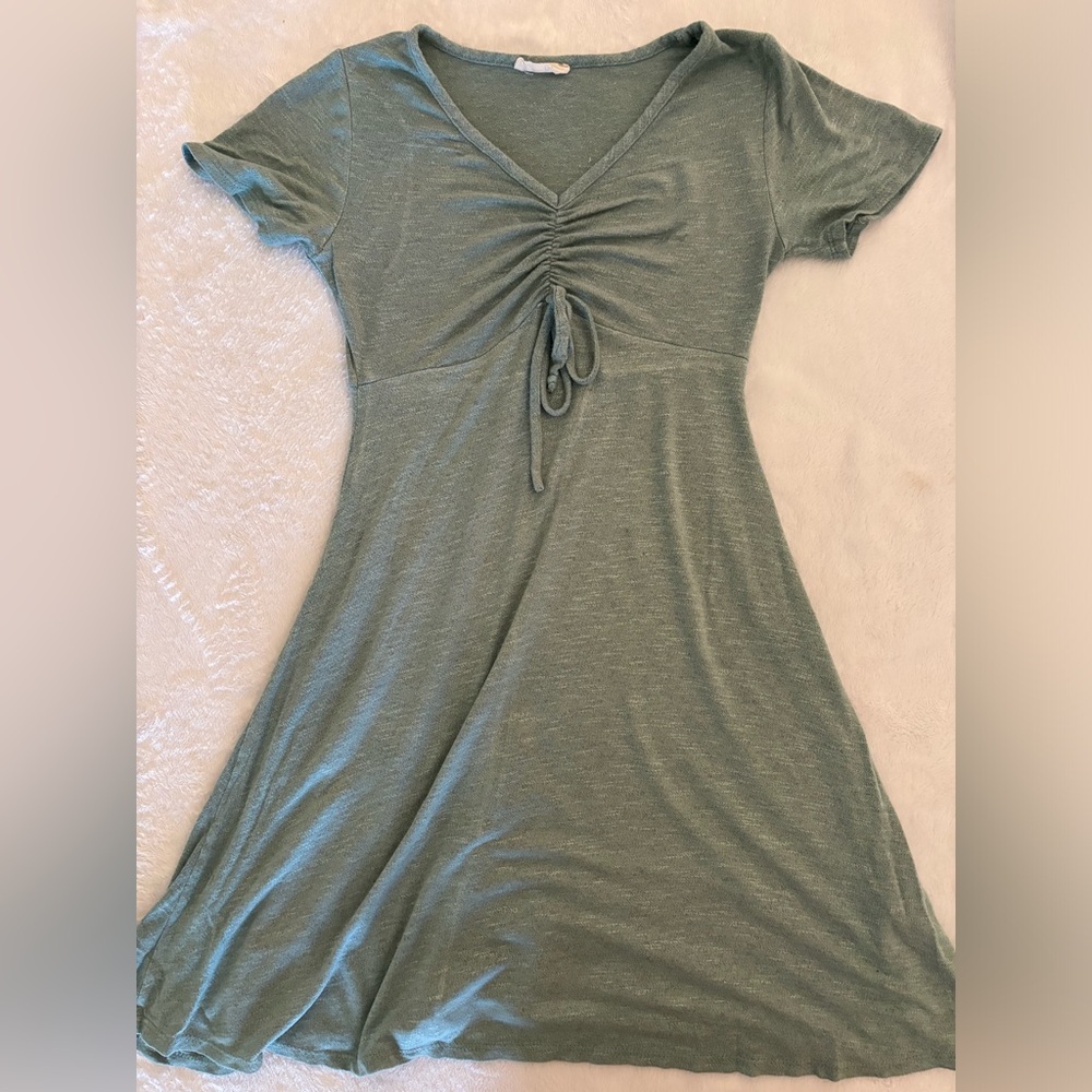 Free with bundle ☄️Olive Green Dress ☄️ 6$ closet clean out sale